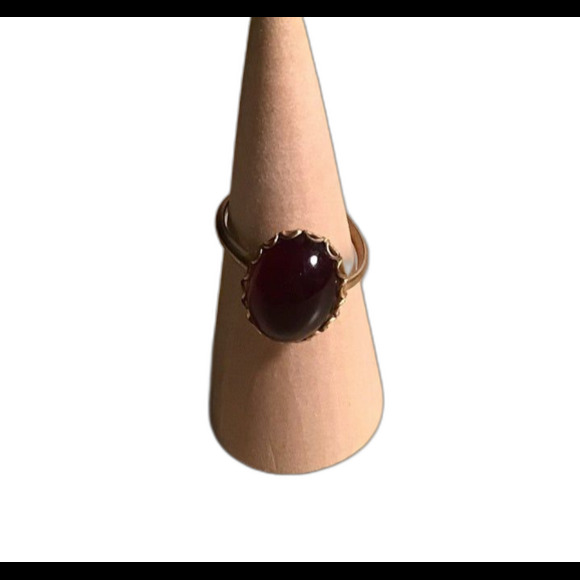 Ring with Ruby Glass Stone Size 10 Resizable Has U With Arrow Through It As Mark - Picture 1 of 2